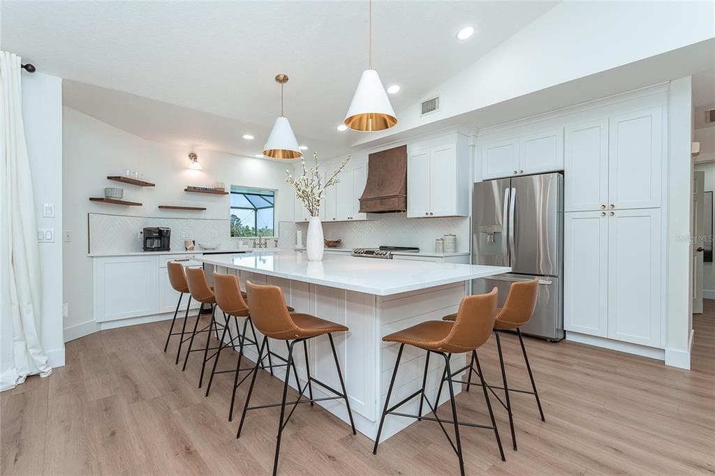 16 LEEWARD DRIVE photo 7