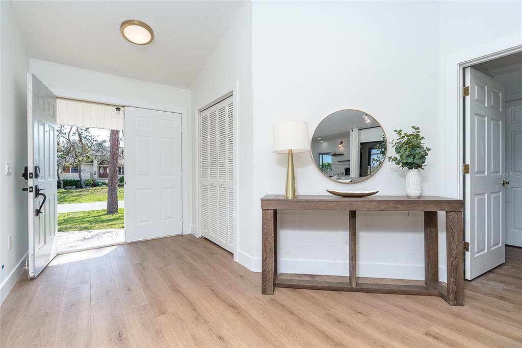 16 LEEWARD DRIVE photo 5