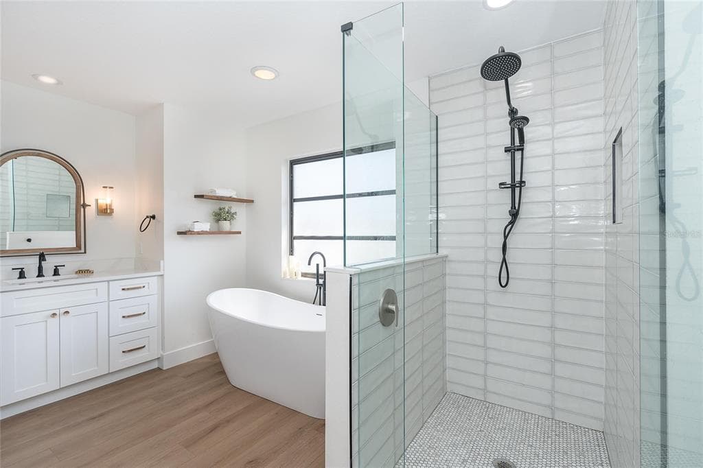 16 LEEWARD DRIVE photo 20