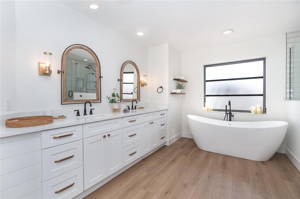 16 LEEWARD DRIVE photo 19